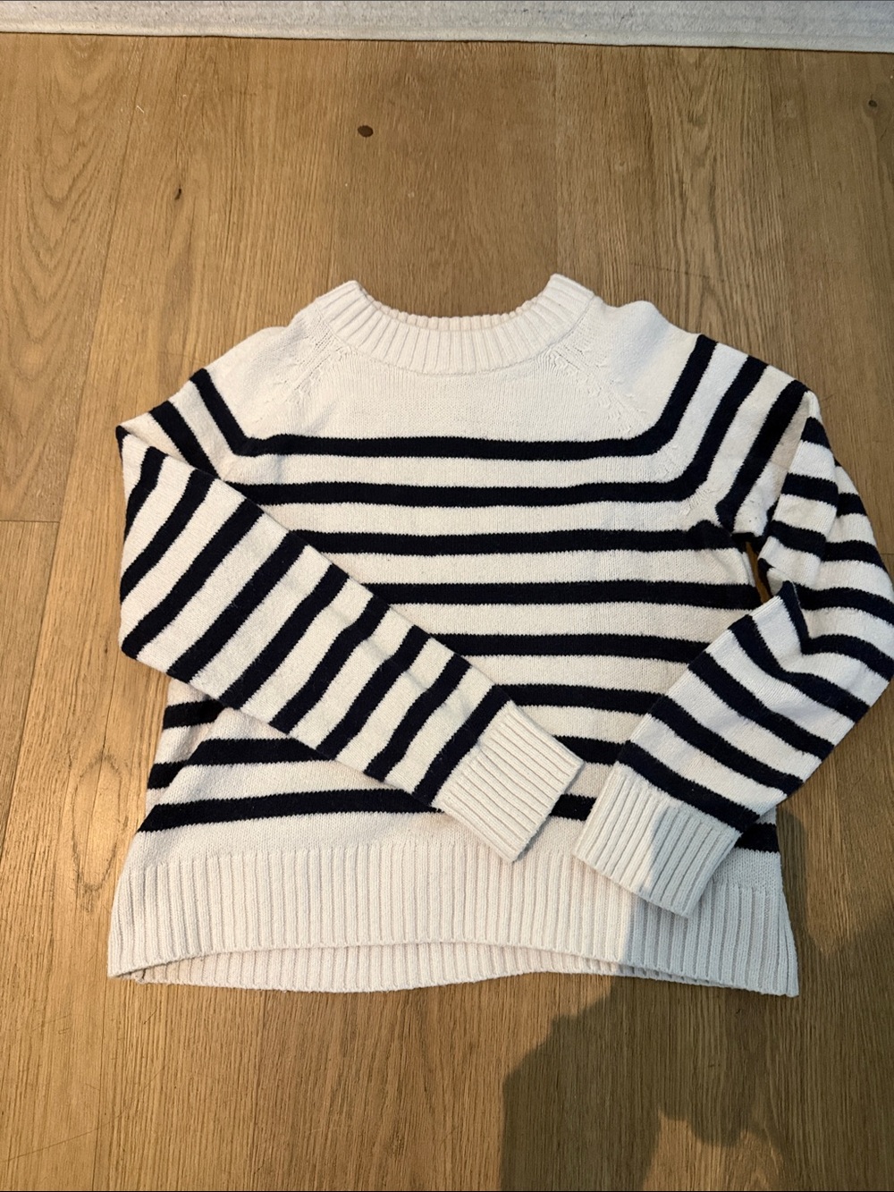 GAP White and Navy Striped Crewneck Sweater